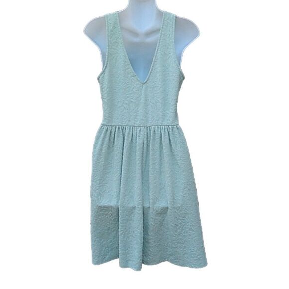 Everly Mint Green Textured Sleeveless Dress - Picture 6 of 9